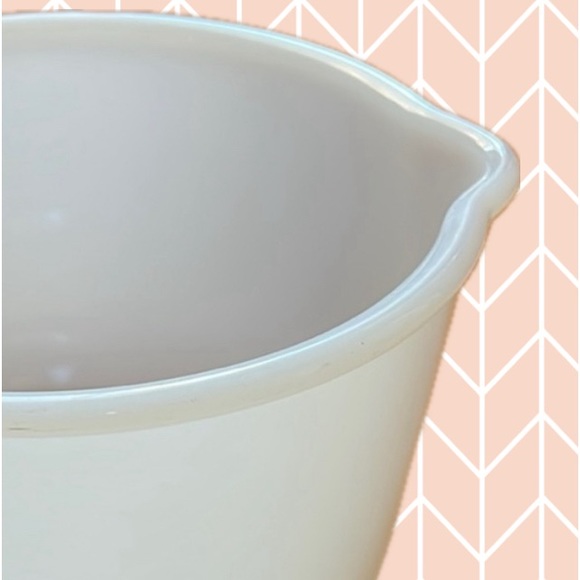 Vintage Glasbake Made for Sunbeam 20CJ Large White Milk Glass Mixer Mixing Bowl - Picture 4 of 6